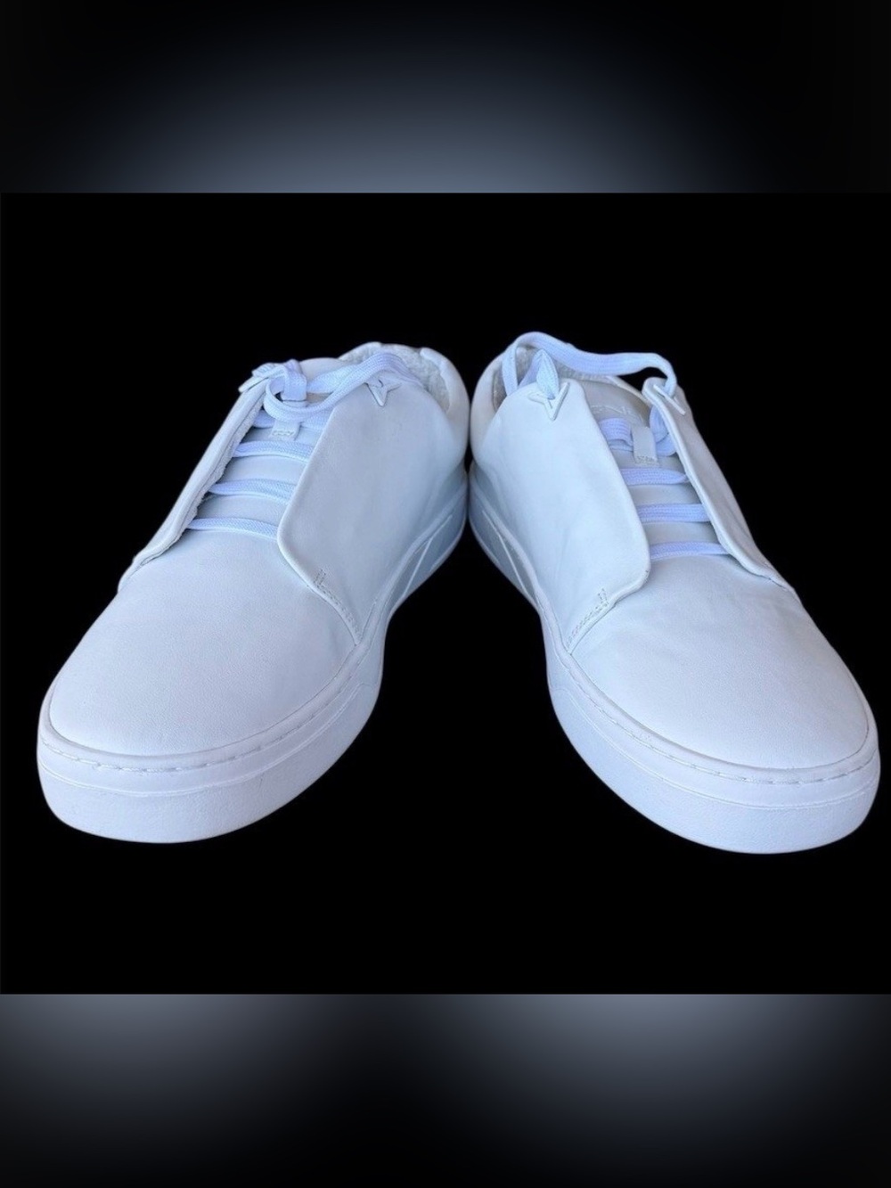 LGND Sneakers Women’s Size 9 White Low-Top Lace-Up Minimalist Casual Shoes
